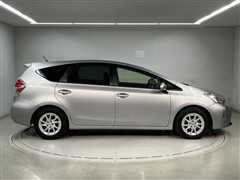 プリウスアルファ S 5ニンノリ