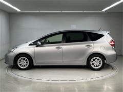 プリウスアルファ S 5ニンノリ