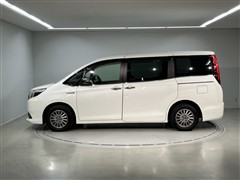 エスクァイア HV Gi Bテ-ラード