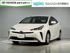 プリウス S
