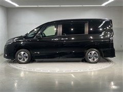 セレナ e-パワー ハイウェイスターV