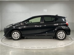 アクア S スタイルブラック