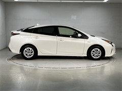 プリウス S セーフティプラス