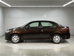 カローラアクシオ X