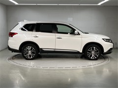 アウトランダー 20G ナビPKG