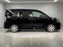 ヴォクシー Z 8ニン