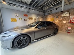 クラウンセダン Z HEV