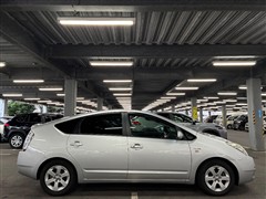 プリウス S 10thアニバーサリー