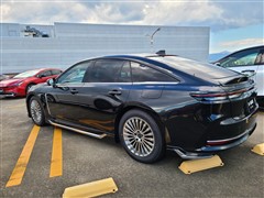 クラウン セダンHEV