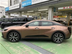 クラウンクロスオーバー G