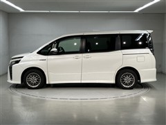 ヴォクシーHV ZS