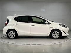 アクア Sスタイルブラック