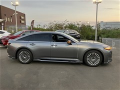 クラウン セダンHEV