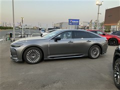 クラウン セダンHEV