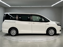 ヴォクシーHV V