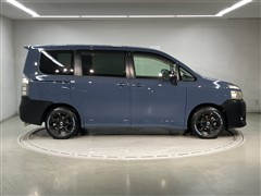 ヴォクシー X Lエディション8ニン