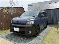 トヨタ ヴォクシー X Lエディション8ニン
