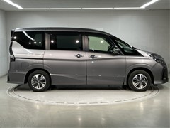 セレナ e-パワー ハイウェイスターV