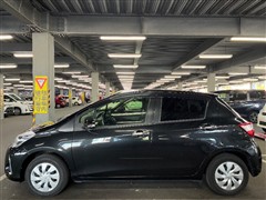 ヴィッツ Fセーフティエディション3