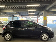 ヴィッツ Fセーフティエディション3