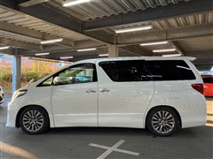 アルファード 240S 4WD 8ニン