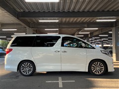 アルファード 240S 4WD 8ニン