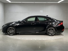 IS200t Fスポーツ