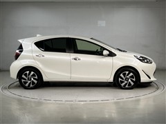 アクア Sスタイルブラック