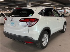 ヴェゼル HV X 4WD