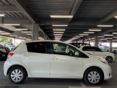 ヴィッツ ジュエラ