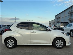 ヤリス ハイブリッド G