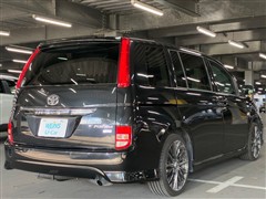 アイシス 1.8 プラタナ