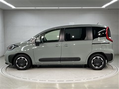 シエンタ HEV Z 5ニンノリ