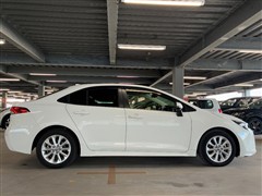 カローラ ハイブリッド S