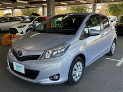 ヴィッツ 1.3FスマートストップP