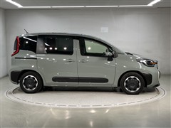 シエンタ HEV Z 7ニンノリ