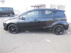 アクア S スタイルブラック