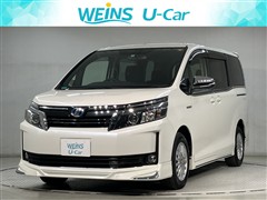 トヨタ　ヴォクシー HV V