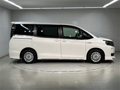 ヴォクシー HV V