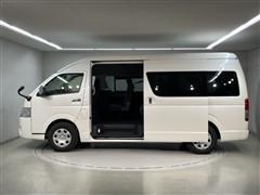 ハイエースW グランドキャビン