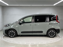 シエンタ HEV Z 7ニンノリ