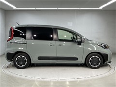 シエンタ HEV Z 7ニンノリ