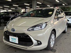 トヨタ　アクア Z