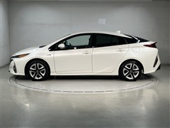 プリウスPHV Aプレミアム