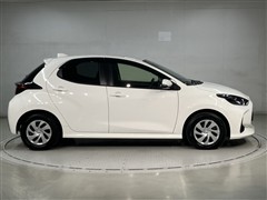 ヤリス ハイブリッド X