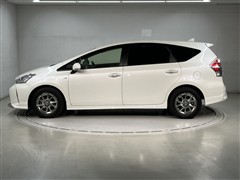 プリウスアルファ S 5ニンノリ