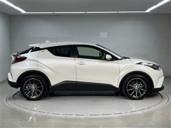 C-HR S-T LEDパッケージ