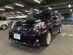 トヨタ アイシス 2.0プラタナVセレクション