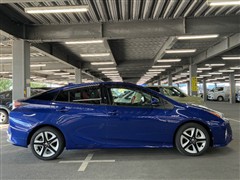 プリウス A ツーリングセレクション