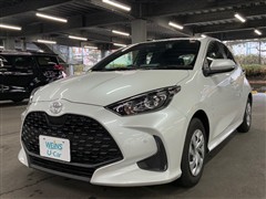 ヤリス ハイブリッド U